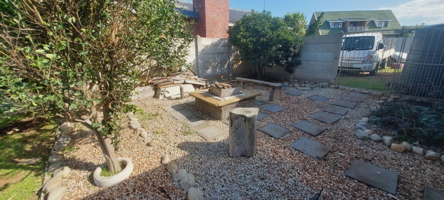 3 Bedroom Property for Sale in C Place Eastern Cape